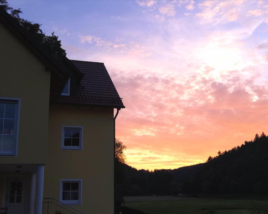 Ferienhaus Am Bach Mit Grossem Garten Deuerling 외부 사진